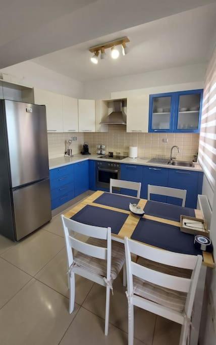 Simply Meraki Gytheian Apt With Panoramic Sea View Гітіо Екстер'єр фото