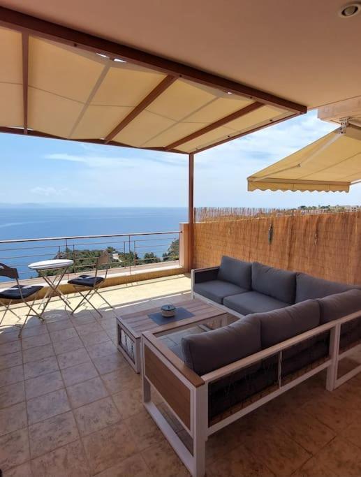 Simply Meraki Gytheian Apt With Panoramic Sea View Гітіо Екстер'єр фото